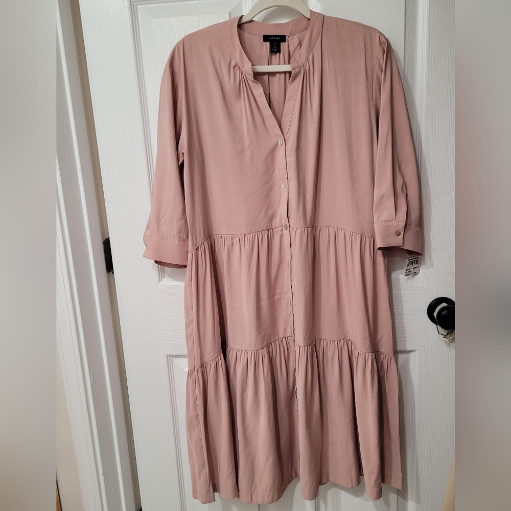 Women's Halogen light pink chambray dress with buttons, size medium